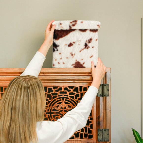 Go-Poufs Knock-Down Small Cube Faux Cowhide Storage Ottoman | 12"x12"x12" - Picture 5 of 5